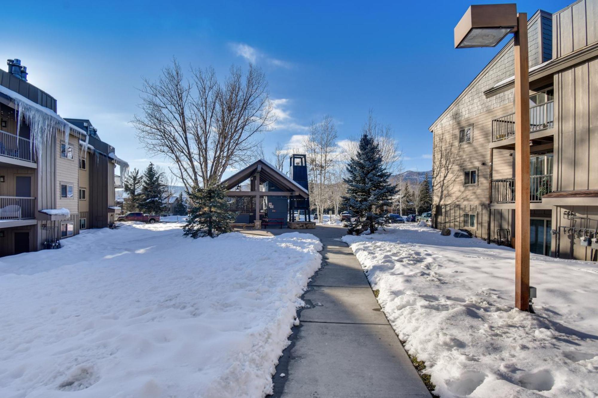 Central Steamboat Condo Outdoor Hot Tub And Pool! 스팀 보트 스프링스 외부 사진
