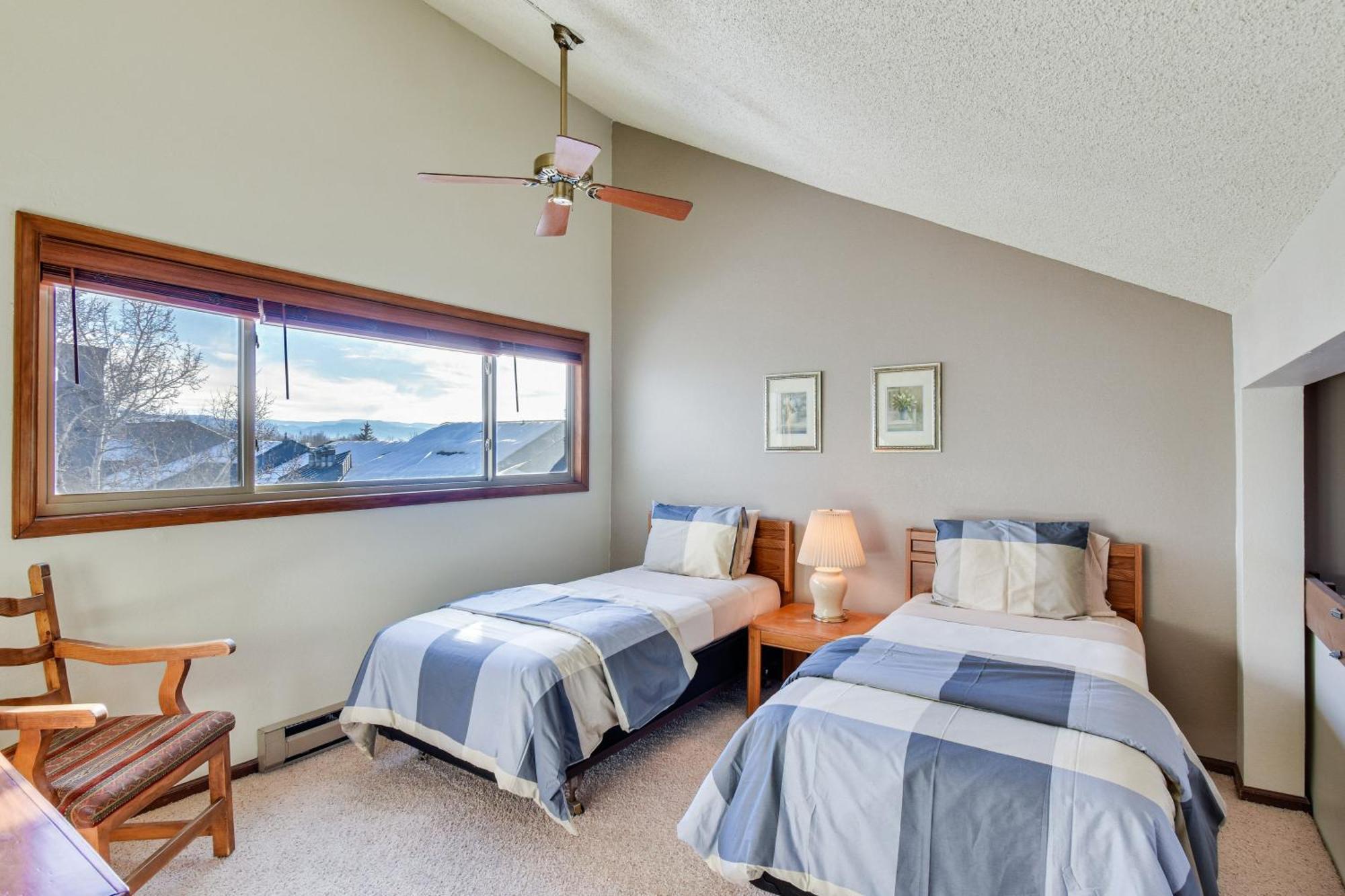 Central Steamboat Condo Outdoor Hot Tub And Pool! 스팀 보트 스프링스 외부 사진